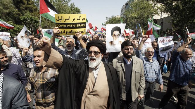 Manifestación en Teherán contra el régimen y a favor de Israel